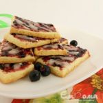 Печенье песочное с вареньем и глазурью