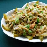 Салат из куриной печени с луком и морковью