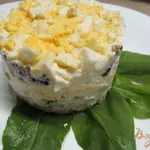 Салат с курицей и черносливом
