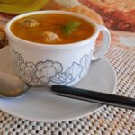 Суп со стручковой фасолью и мясными шариками