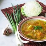Вегетарианские щи с молодой капустой