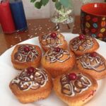 Сметанные кексы с клюквой