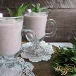 Смузи из замороженной груши и вишни