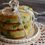 Биточки из крупы с горошком