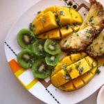 Фруктовое ассорти с мятным сахаром и йогуртом от Д. Оливера