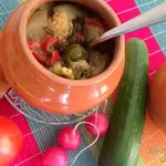 Свинина с овощами в горшочках