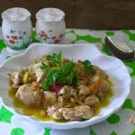 Тушеная курятина с овощами