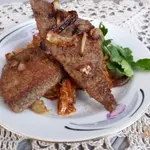 Жаренная печень, маринованная в сметане