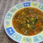 Суп с помидорами и грибами
