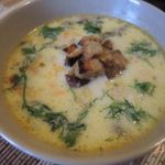 Сырный суп с курицей и грибами