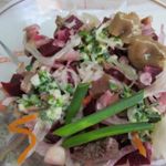 Салат из свеклы капусты и мяса