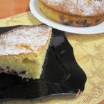 Манник с ягодами черной смородины