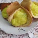 Пирожное с заварным кремом