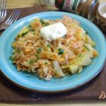 Овощное рагу с капустой на сковороде
