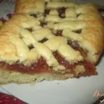 Пирог из песочного теста с вареньем