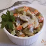 Овощной салат с шампиньонами