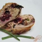Куриная грудка фаршированная брынзой и клюквой