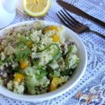 Салат с кускусом, киви и овощами