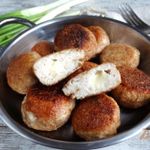 Куриные крокеты с кускусом и сыром