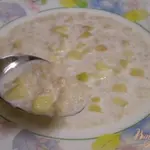 Молочная овсянка с яблоком