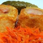 Вафельные рулетики с копчёными сосисками