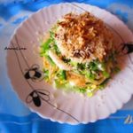 Салат с яйцом, орехами и яблоком