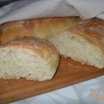 Небольшие домашние батоны на воде