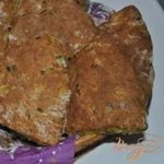 Хлебные лепешки с колбасой