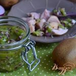 Сальса с киви и красным луком