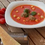 Томатный суп-пюре по- средиземноморски