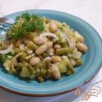Салат со стрелками чесока
