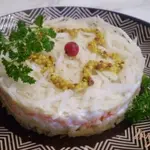 Салат овощной с черной редькой