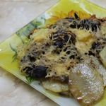 Запеченная куриная печень с картофелем под сырной шубой