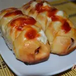 Сырные сосиски в тесте по Венски