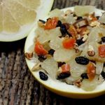 Салат с помело и сухофруктами