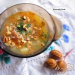 Суп с кроликом, яблоком и грецкими орехами