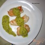 Куриное филе с соусом из киви