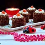 Шоколадные пирожные с кумкватами