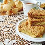 Тертый пирог с апельсиновым джемом и корицей