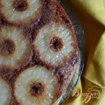 Шоколадная шарлотка с ананасом