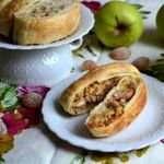 Слойки с яблоками и орешками кешью