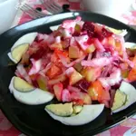 Винегрет с крабовыми палочками и яйцом