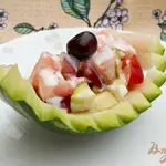 Салат из арбуза и фруктов
