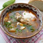Борщ зеленый с курицей и томатом