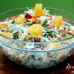 Салат из капусты с фруктами
