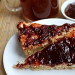 Овсяный пирог с творогом и абрикосовым повидлом