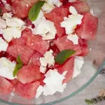Салат из арбуза с фетой