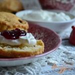 Сконы с миндалем и изюмом