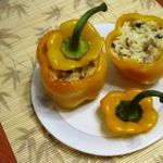 Перцы, фаршированные грибами и рисом