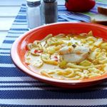 Куриный суп с домашней лапшой